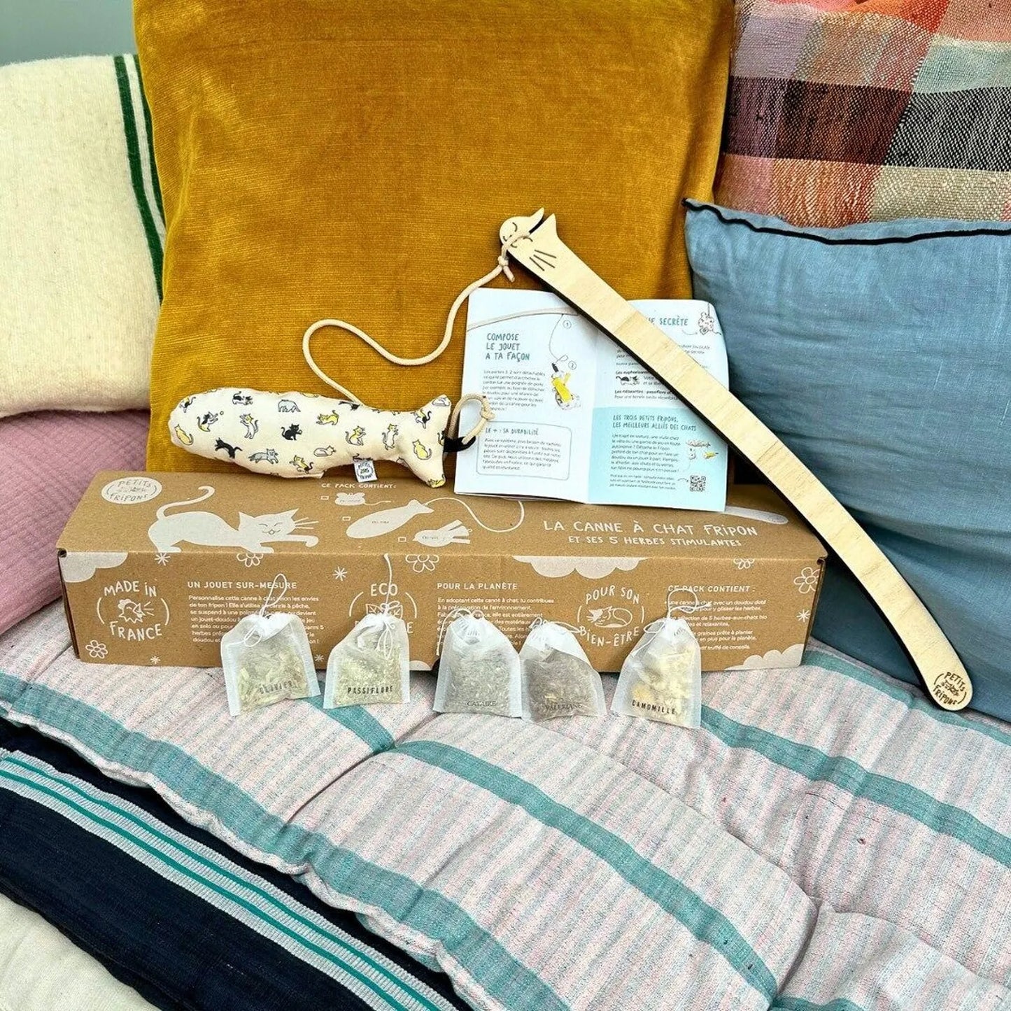 Pack Canne à pêche & Doudou pour chat — 5 herbes bio - Artisanal et 🇫🇷