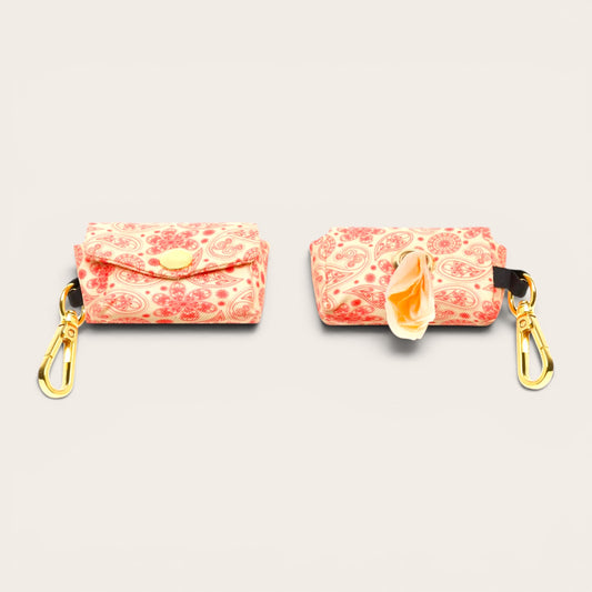 Distributeur de sacs à crottes pour chien — Pochette GOLDEN VIBE, motif paisley & mousqueton